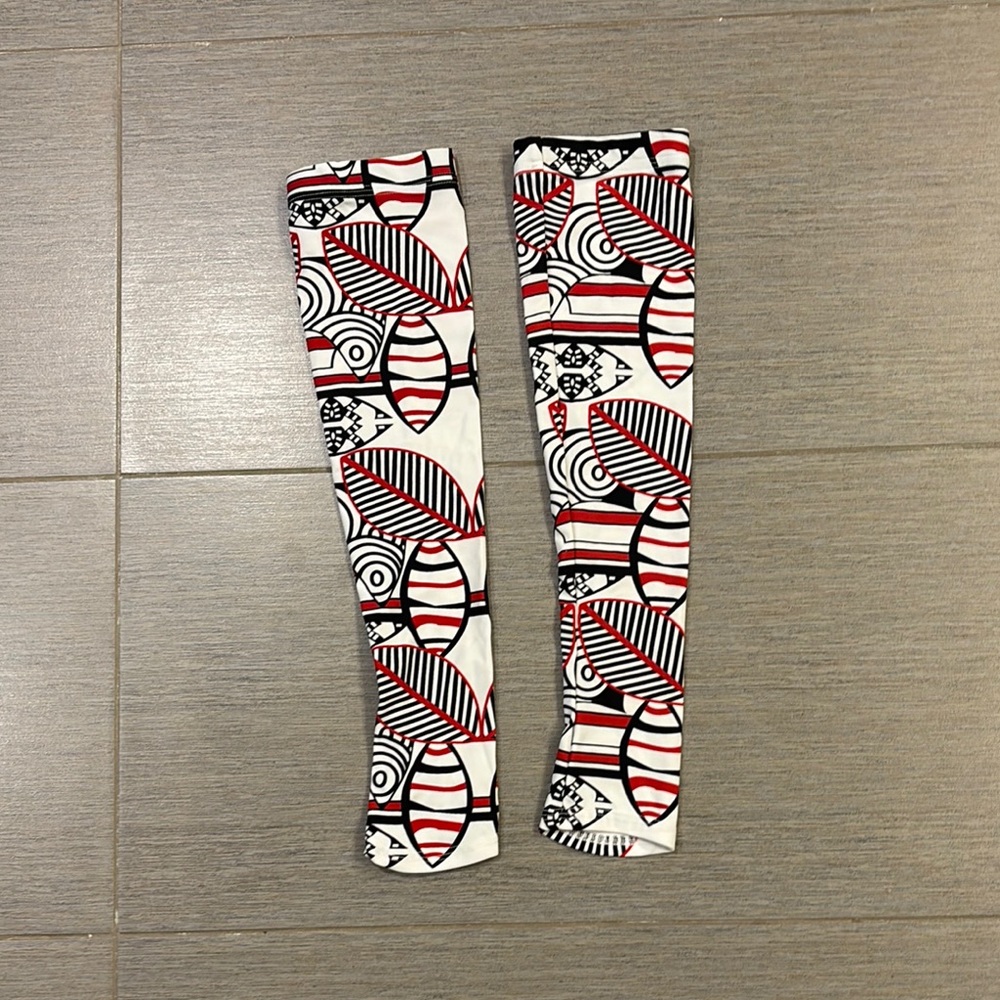 Stylish Black and Red Patterned Women's Arm Warmers - great to keep you warm